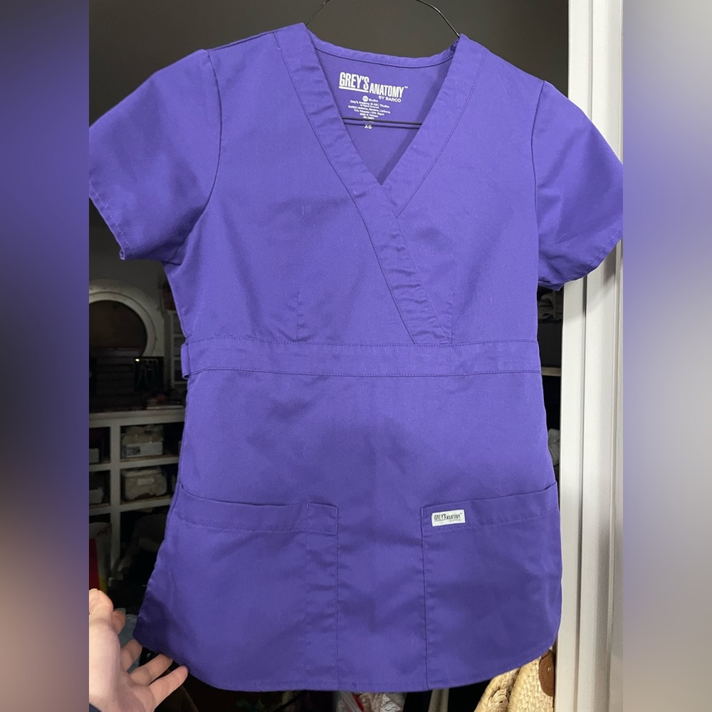 Grey’s Anatomy scrub top